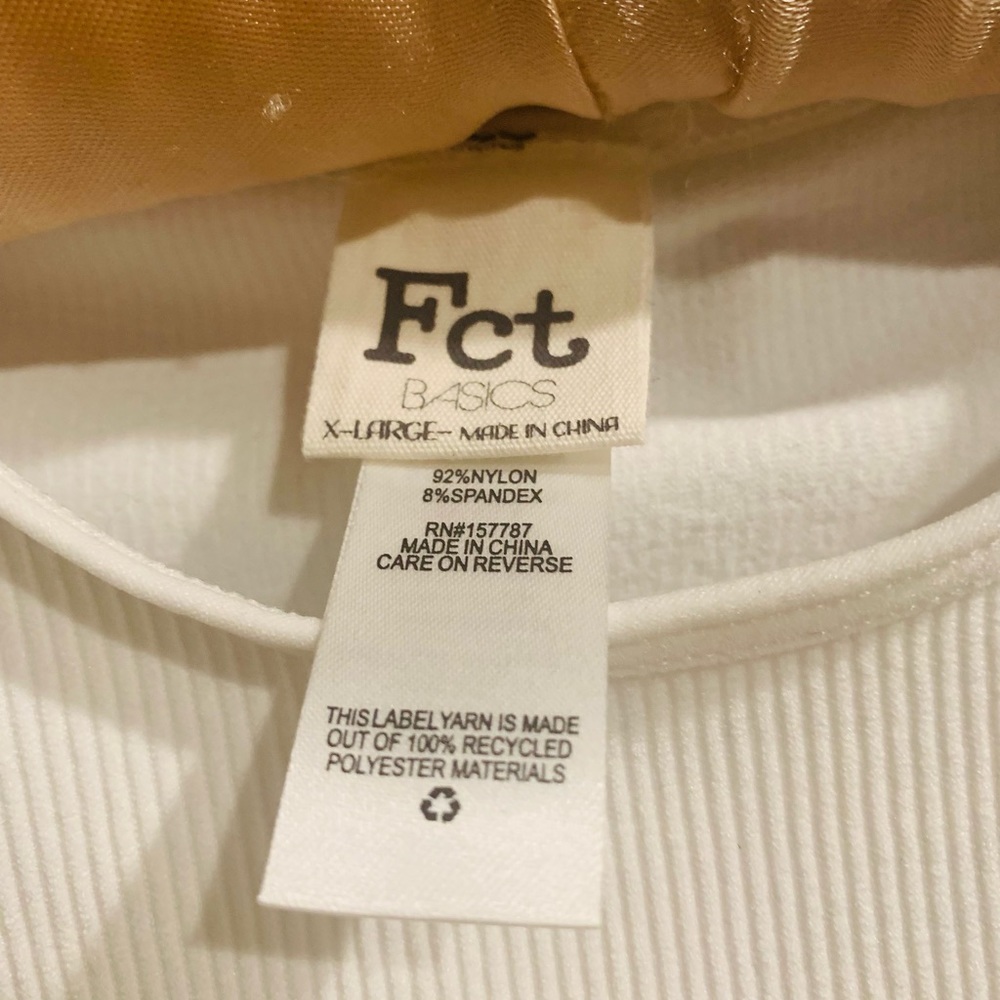 Fct bascs crop top XL new! - Picture 5 of 5
